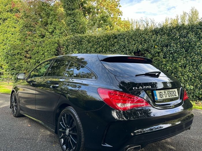 Mercedes Benz Cla Shooting brake Amg