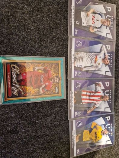 Topps Premier League Trading Cards Numbered Parallels,Autos (Autographs), Player worn patch, Premier Pulls, Black Edge Edition and Emerald Chrome King