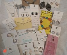 Large 20 piece bundle of new jewellery