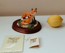 Regency Fine Arts Foxes figurine