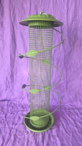 Bird feeder