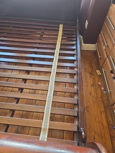 SUPER king size sleigh bed