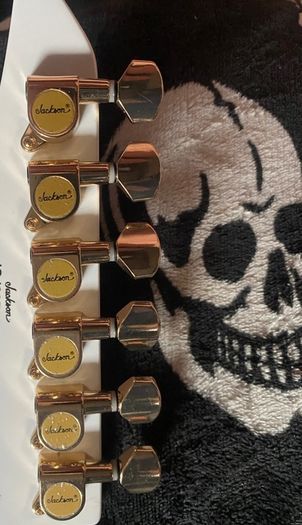 Jackson guitar tuners machine heads gold 6 line