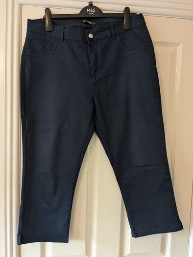 Navy three quarter lengths size 16