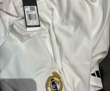 Real Madrid Authentic Home Shorts (White) size medium xl