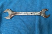 Vintage spanner 19/22