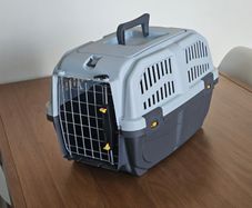 Pet travel cage