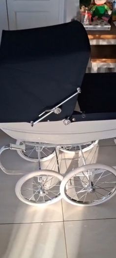 Silver Cross Oberon Dolls Pram