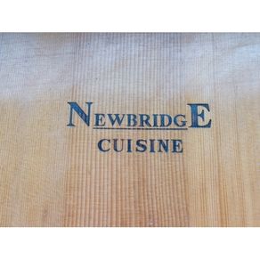 Newbridge Cuisine Santoku Knife&Chopping Board Set