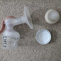 Manual Breast Pump with Bottle + Colostrum Collection Kit