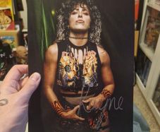WWE Lizzy Rain Autograph - NXT