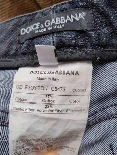 Dolce and Gabbana ladies jeans 30 waist and 30 leg in excellent condition FREE STANDARD POSTAGE INCLUDED
