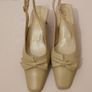 CEFALU Ladies Bow Cream Leather Kitten Heels New In Box Size EU36 UK3 CAN POST Image 3