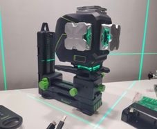 Trade Rated 3 x 360 Green Laser Level + FINE TUNE BRACKET. self leveling. Bluetooth, App, Remote Control etc.