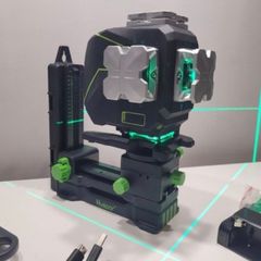 Trade Rated 3 x 360 Green Laser Level + FINE TUNE BRACKET. self leveling. Bluetooth, App, Remote Control etc.