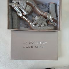 High heels sandals