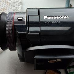 Panasonic HDC-SD900 2x 32GB Internal Memory