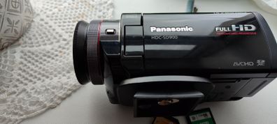 Panasonic HDC-SD900 2x 32GB Internal Memory