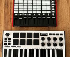 Akai Mpk Mini & Akai Apc Mini