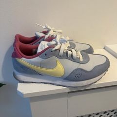Nike MD Valiant Runners