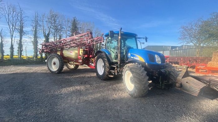 New Holland T6070