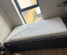 single bed & base