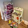 dolls house and kitchen Image 5