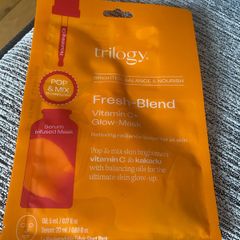 Trilogy Vitamin C Glow Mask