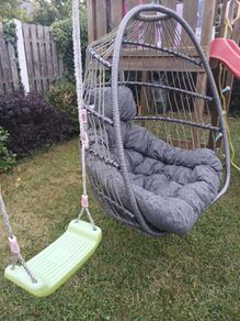 Foldable egg chair with cushion