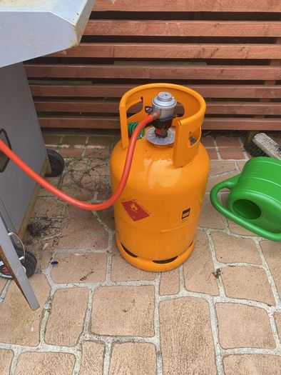 BBQ gas. Read full ad