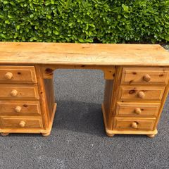 Solid pine dressing table