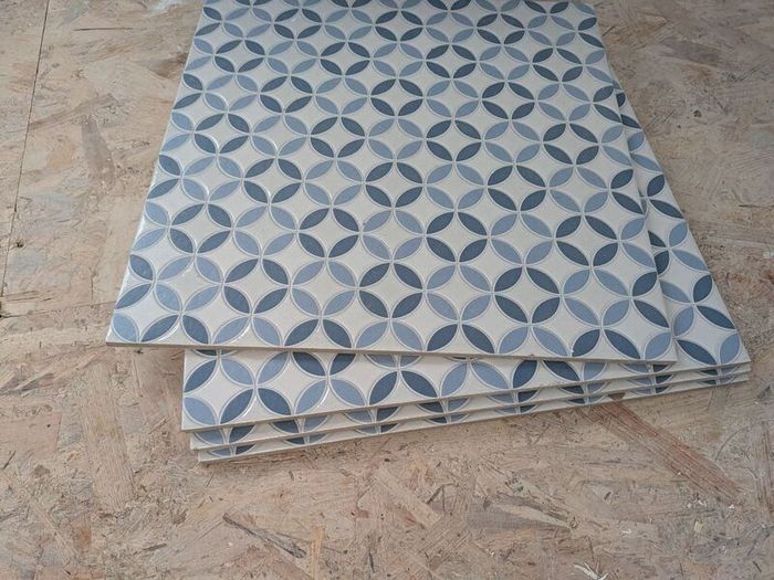 bathroom tiles selection