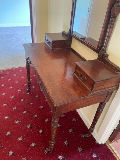 Antique-Style Wooden Dressing Table / Vanity with Mirror