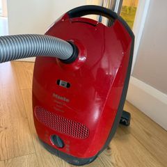 miele vacuum  (Read add)