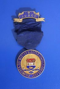 JUDGE (Richmond & District Master bakers & Confectioners Association) - a vintage and rare Judge's medal. Inscribed S. Bamford 1932