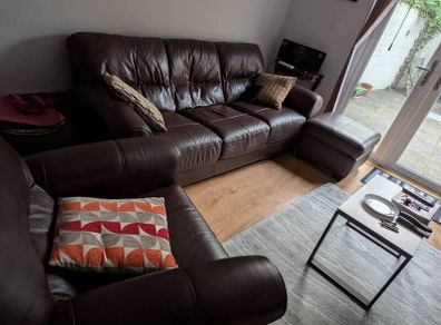 Leather suite
