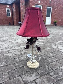 Rose table lamp
