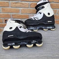 Skates