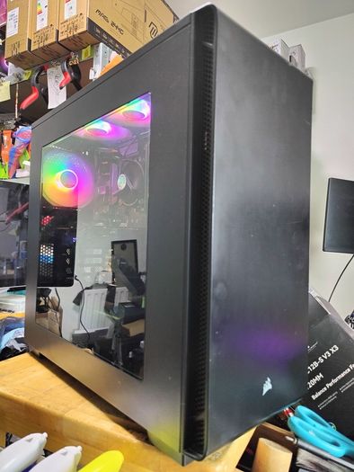 Custom Gaming PC i5 9600KF/24GB RAM/GTX 1080 8GB/ssd+hdd/wifi/W11