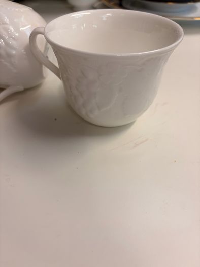 Wedgwood Strawberry and Vine Bone China Tea Cups Set of 6