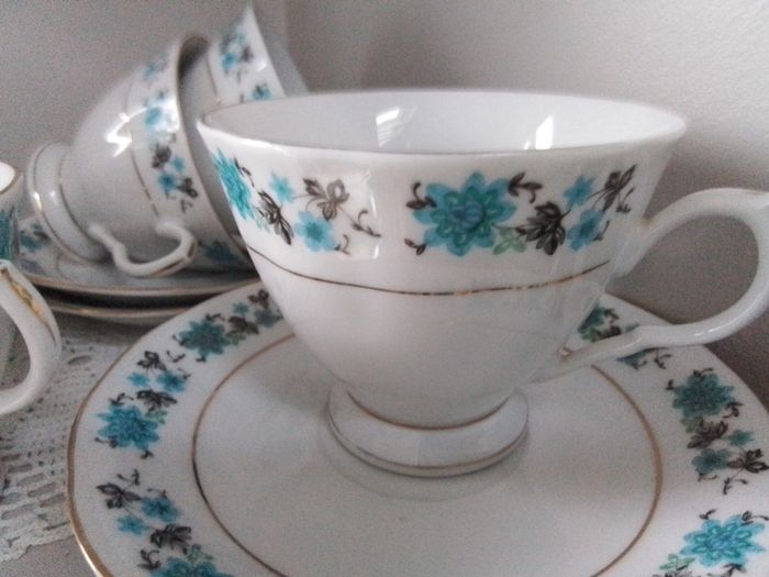 Six China Cups & Saucers