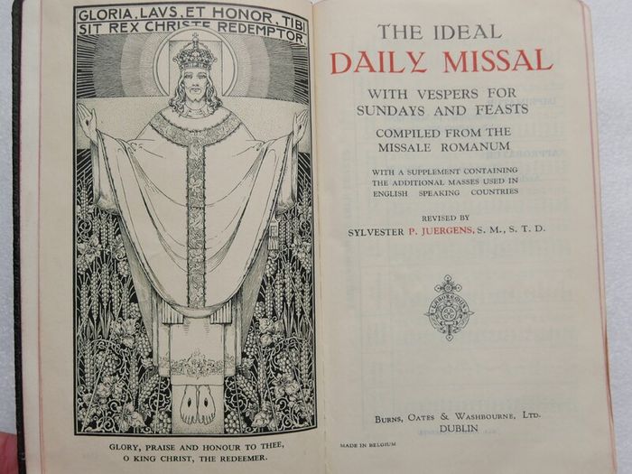Vintage 1950s Irish Prayer Book - The Ideal Daily Missal - Bassi & Co, Dublin