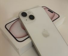 iPhone 14 excellent condition box cable mobile sim free