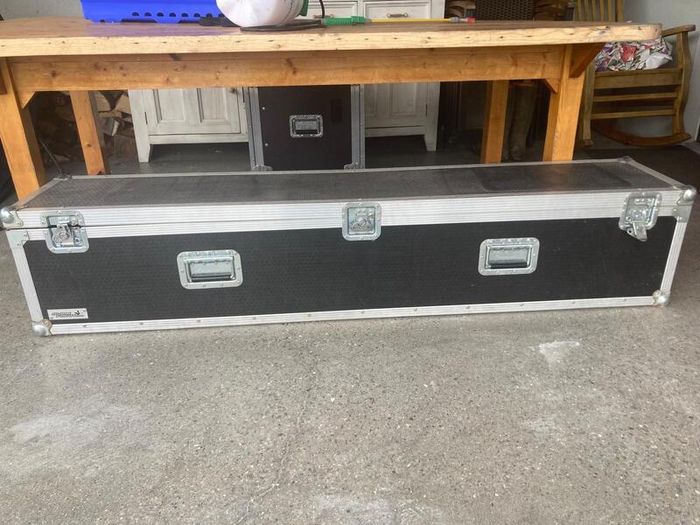 Flight Case (Swan)