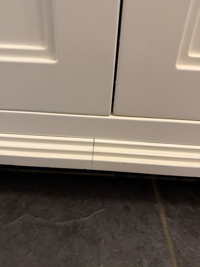 Burlington 650mm 2 Door Floorstanding Vanity Unit With Basin
