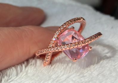 Rose gold pink stone diamond ring