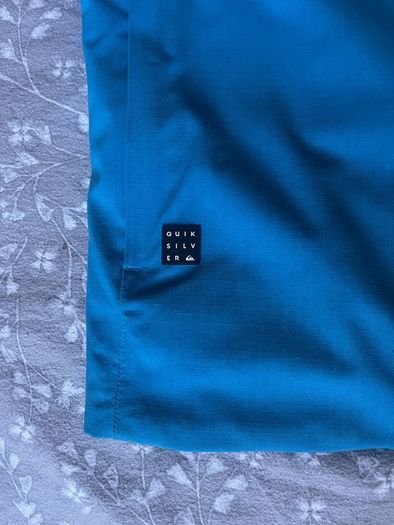 Quiksilver ski/ snowboard jacket