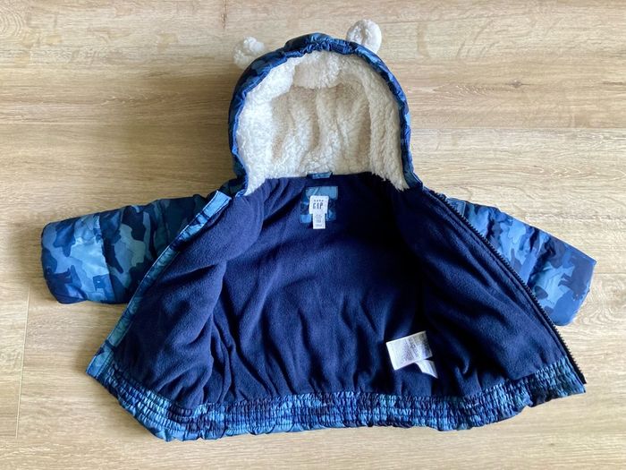 Gap baby puffer jacket 6-12m