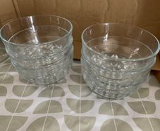 6 glass ice cream/ dessert dishes