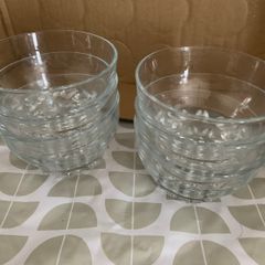 6 glass ice cream/ dessert dishes